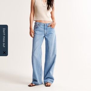 Abercrombie The Ultra Loose Low Rise Jeans Size 33